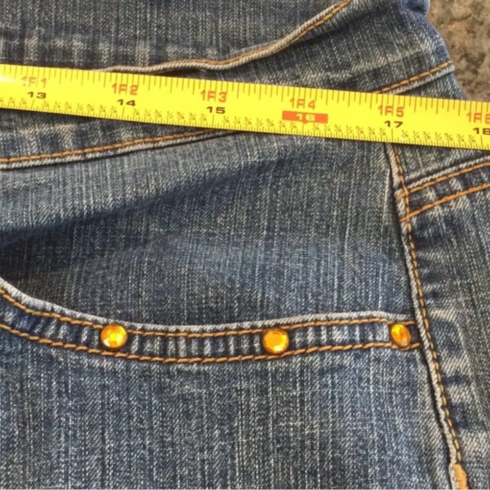 Jeanstar Jeans Womens Size 16W Cropped Capri Stretch Light Wash Denim Studded - Picture 11 of 12